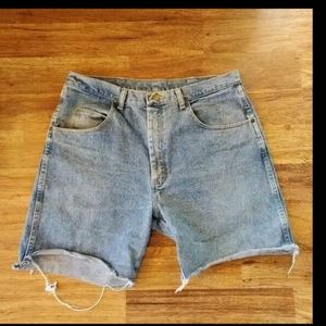 Wrangler Men's Size 36" Cutoff Medium Wash Jean Shorts